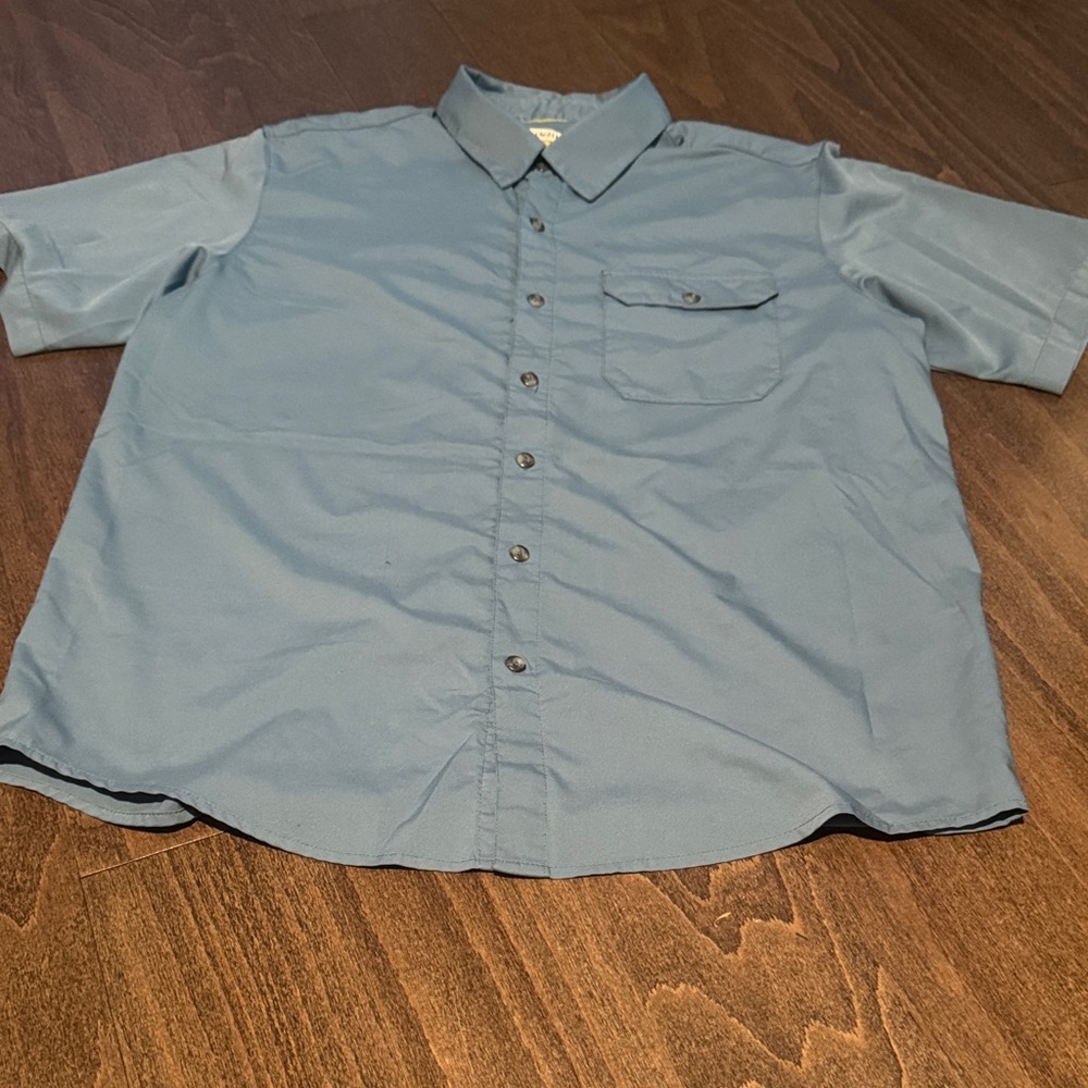 Magellan Outdoors Casual Blue Button Down Mag Wick Shirt- Size L